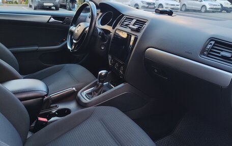 Volkswagen Jetta VI, 2015 год, 1 195 000 рублей, 30 фотография