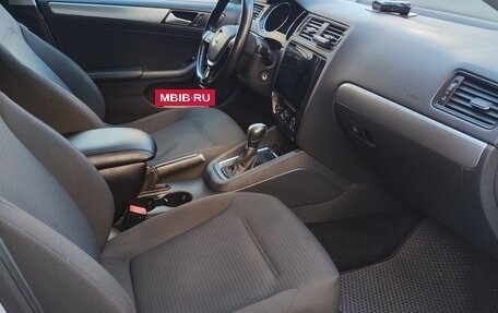 Volkswagen Jetta VI, 2015 год, 1 195 000 рублей, 20 фотография