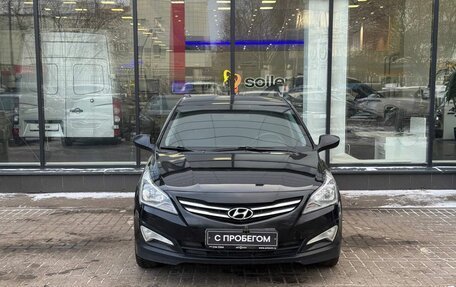 Hyundai Solaris II рестайлинг, 2015 год, 1 010 000 рублей, 2 фотография