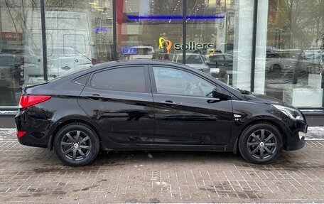 Hyundai Solaris II рестайлинг, 2015 год, 1 010 000 рублей, 4 фотография