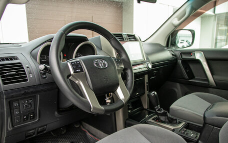 Toyota Land Cruiser Prado 150 рестайлинг 2, 2012 год, 2 987 000 рублей, 13 фотография