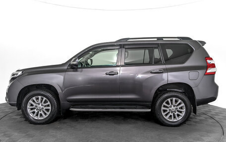 Toyota Land Cruiser Prado 150 рестайлинг 2, 2016 год, 3 715 000 рублей, 8 фотография