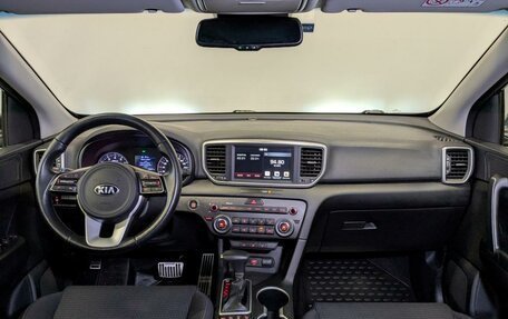 KIA Sportage IV рестайлинг, 2020 год, 2 675 000 рублей, 14 фотография