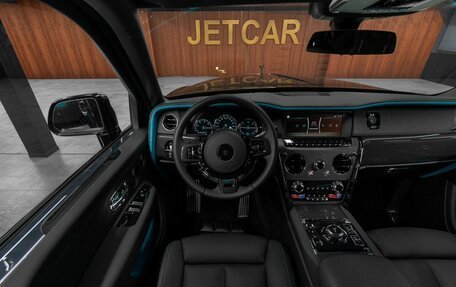 Rolls-Royce Cullinan, 2024 год, 53 125 000 рублей, 17 фотография