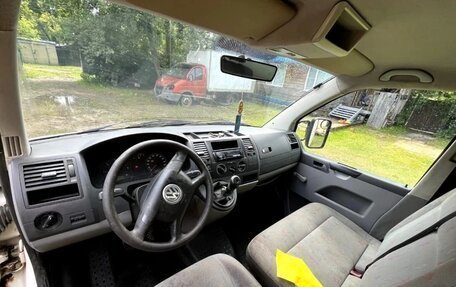 Volkswagen Transporter T5 рестайлинг, 2007 год, 780 000 рублей, 2 фотография