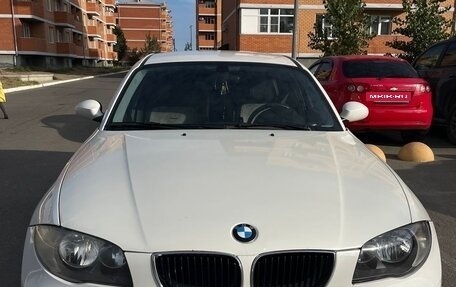 BMW 1 серия, 2009 год, 600 000 рублей, 10 фотография