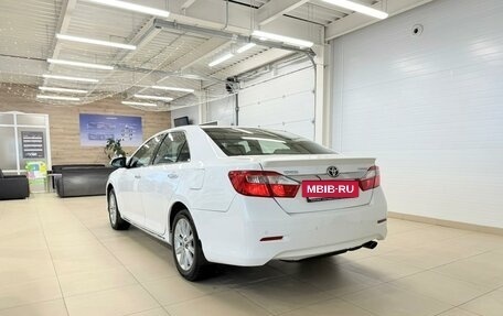 Toyota Camry, 2013 год, 1 799 999 рублей, 4 фотография