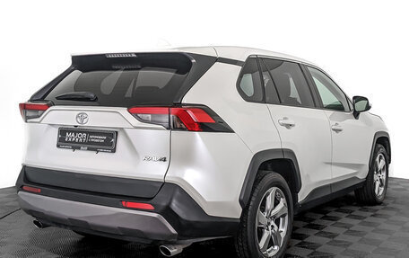 Toyota RAV4, 2020 год, 3 350 000 рублей, 5 фотография