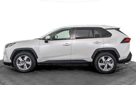 Toyota RAV4, 2020 год, 3 350 000 рублей, 8 фотография
