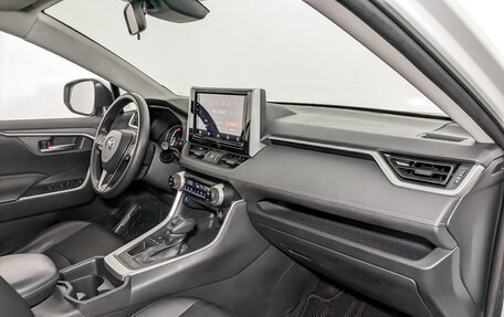 Toyota RAV4, 2020 год, 3 350 000 рублей, 11 фотография