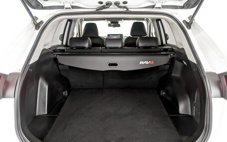 Toyota RAV4, 2020 год, 3 350 000 рублей, 10 фотография