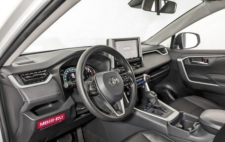 Toyota RAV4, 2020 год, 3 350 000 рублей, 16 фотография