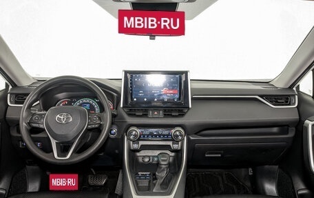 Toyota RAV4, 2020 год, 3 350 000 рублей, 14 фотография