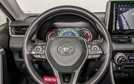 Toyota RAV4, 2020 год, 3 350 000 рублей, 22 фотография