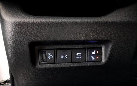 Toyota RAV4, 2020 год, 3 350 000 рублей, 26 фотография