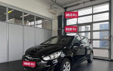 Hyundai Solaris II рестайлинг, 2012 год, 602 000 рублей, 3 фотография