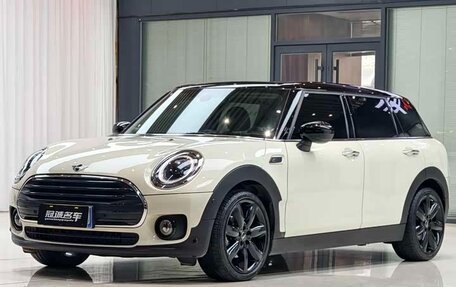 MINI Clubman, 2022 год, 3 250 000 рублей, 3 фотография