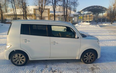 Toyota bB II рестайлинг, 2016 год, 900 000 рублей, 2 фотография