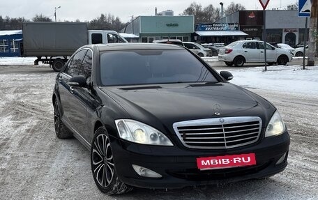 Mercedes-Benz S-Класс, 2006 год, 1 390 000 рублей, 1 фотография