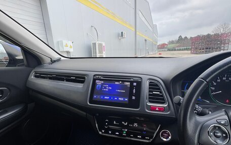 Honda Vezel, 2014 год, 1 700 000 рублей, 16 фотография