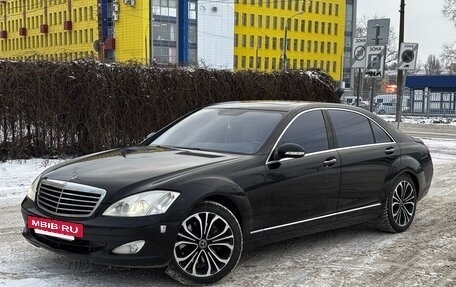 Mercedes-Benz S-Класс, 2006 год, 1 390 000 рублей, 3 фотография