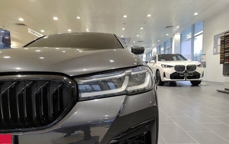 BMW 5 серия, 2021 год, 5 650 000 рублей, 21 фотография