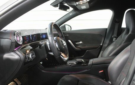 Mercedes-Benz CLA, 2020 год, 3 100 000 рублей, 24 фотография