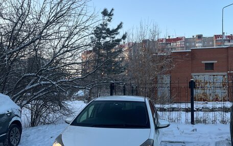 Toyota Vitz, 2015 год, 850 000 рублей, 1 фотография