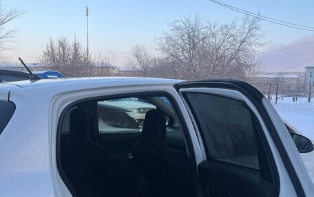 Toyota Vitz, 2015 год, 850 000 рублей, 11 фотография