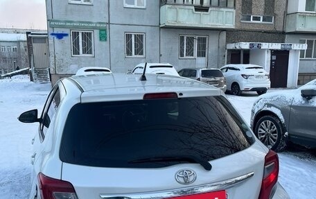 Toyota Vitz, 2015 год, 850 000 рублей, 4 фотография
