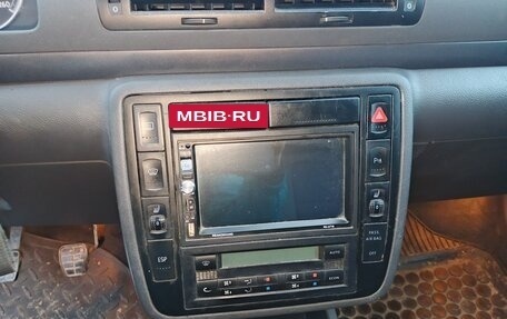 SEAT Alhambra II рестайлинг, 2007 год, 450 000 рублей, 15 фотография