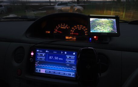 Toyota Sienta I, 2003 год, 430 000 рублей, 12 фотография