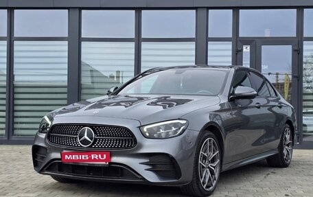 Mercedes-Benz E-Класс, 2021 год, 4 950 000 рублей, 1 фотография