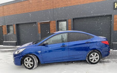 Hyundai Solaris II рестайлинг, 2013 год, 750 000 рублей, 3 фотография