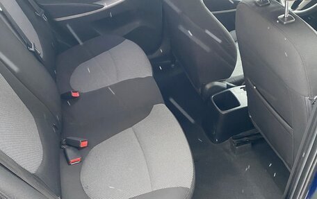 Hyundai Solaris II рестайлинг, 2013 год, 750 000 рублей, 10 фотография