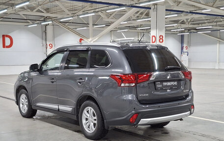 Mitsubishi Outlander III рестайлинг 3, 2015 год, 1 895 000 рублей, 8 фотография