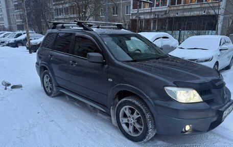 Mitsubishi Outlander III рестайлинг 3, 2007 год, 770 000 рублей, 8 фотография