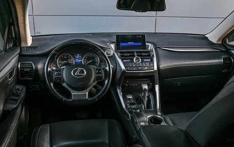 Lexus NX I, 2015 год, 2 349 000 рублей, 6 фотография
