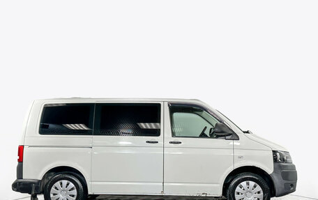 Volkswagen Caravelle T5, 2010 год, 1 715 000 рублей, 4 фотография