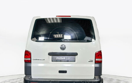 Volkswagen Caravelle T5, 2010 год, 1 715 000 рублей, 6 фотография