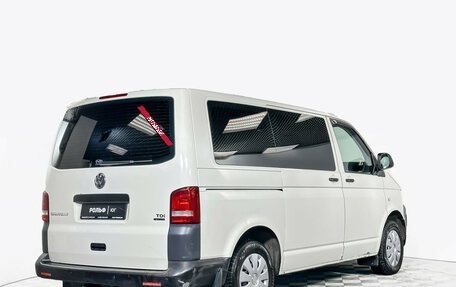 Volkswagen Caravelle T5, 2010 год, 1 715 000 рублей, 5 фотография