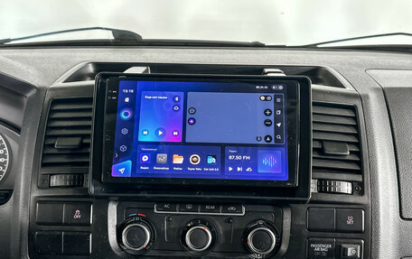 Volkswagen Caravelle T5, 2010 год, 1 715 000 рублей, 18 фотография