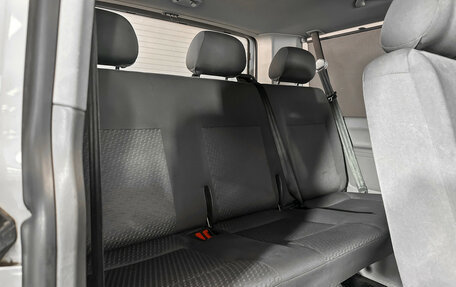 Volkswagen Caravelle T5, 2010 год, 1 715 000 рублей, 12 фотография