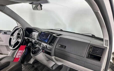 Volkswagen Caravelle T5, 2010 год, 1 715 000 рублей, 9 фотография