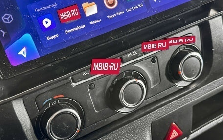 Volkswagen Caravelle T5, 2010 год, 1 715 000 рублей, 17 фотография