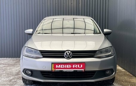 Volkswagen Jetta VI, 2013 год, 927 000 рублей, 2 фотография