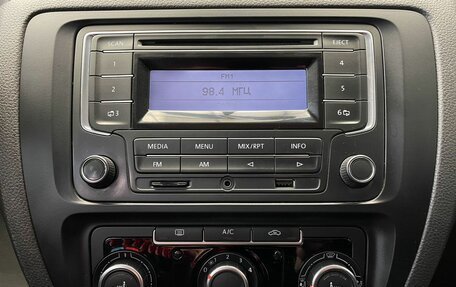 Volkswagen Jetta VI, 2013 год, 927 000 рублей, 10 фотография