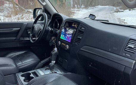 Mitsubishi Pajero IV, 2010 год, 1 499 000 рублей, 16 фотография