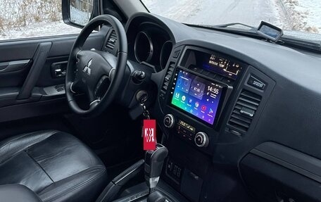 Mitsubishi Pajero IV, 2010 год, 1 499 000 рублей, 17 фотография