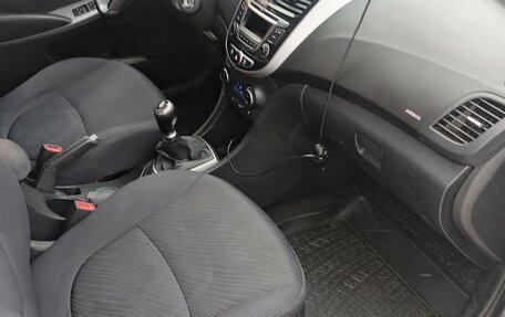 Hyundai Solaris II рестайлинг, 2015 год, 950 000 рублей, 10 фотография